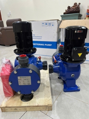 can-dien-tu-camry-sieu-mong-hoa-tiet-hoa-van-eb-9301-s109
