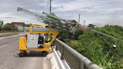 can-dien-tu-camry-sieu-mong-hoa-tiet-hoa-van-eb-9301-s109